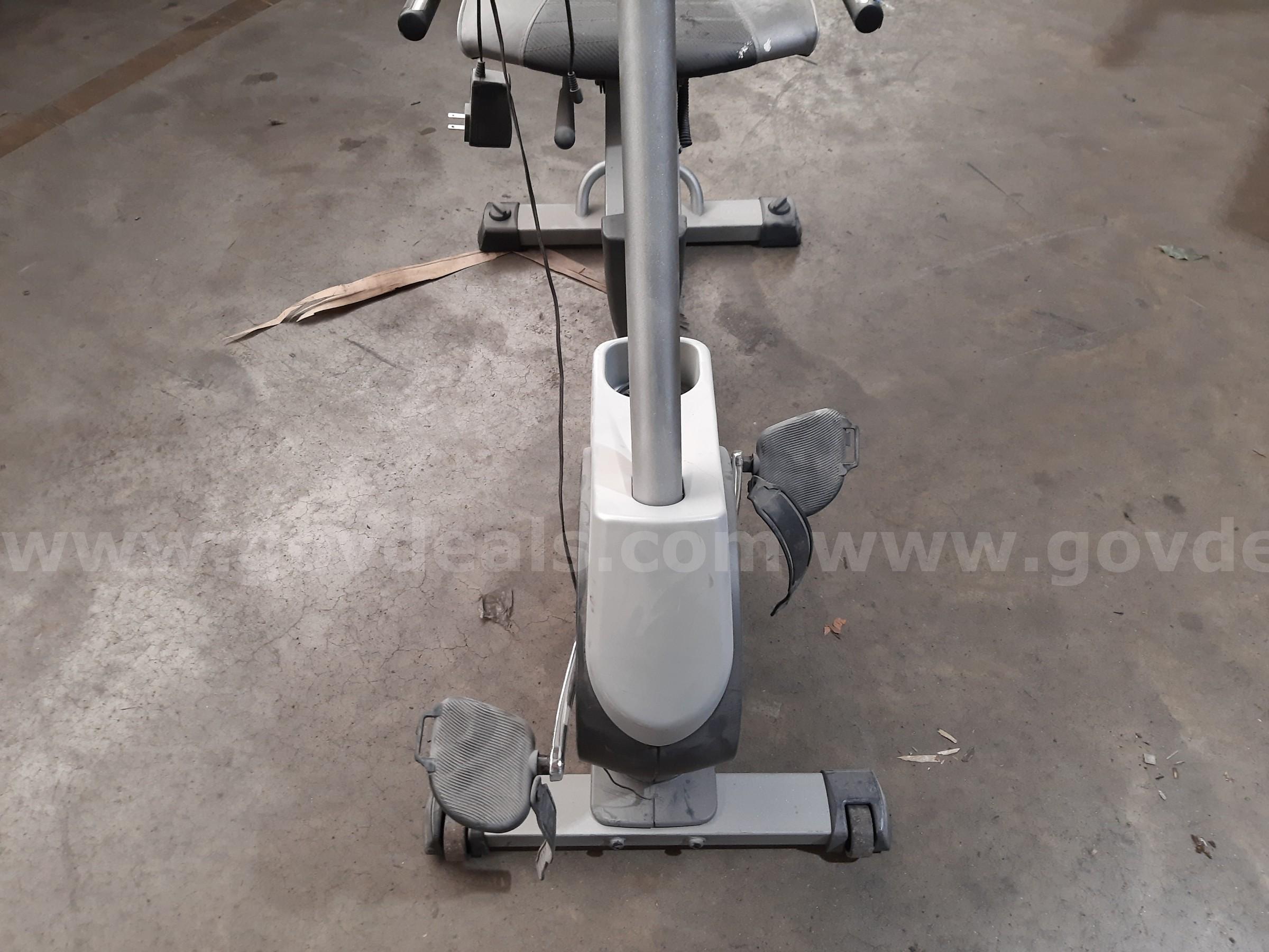 RECUMBANT BIKE NORDICTRACK  Government Surplus Auction - Photo #4