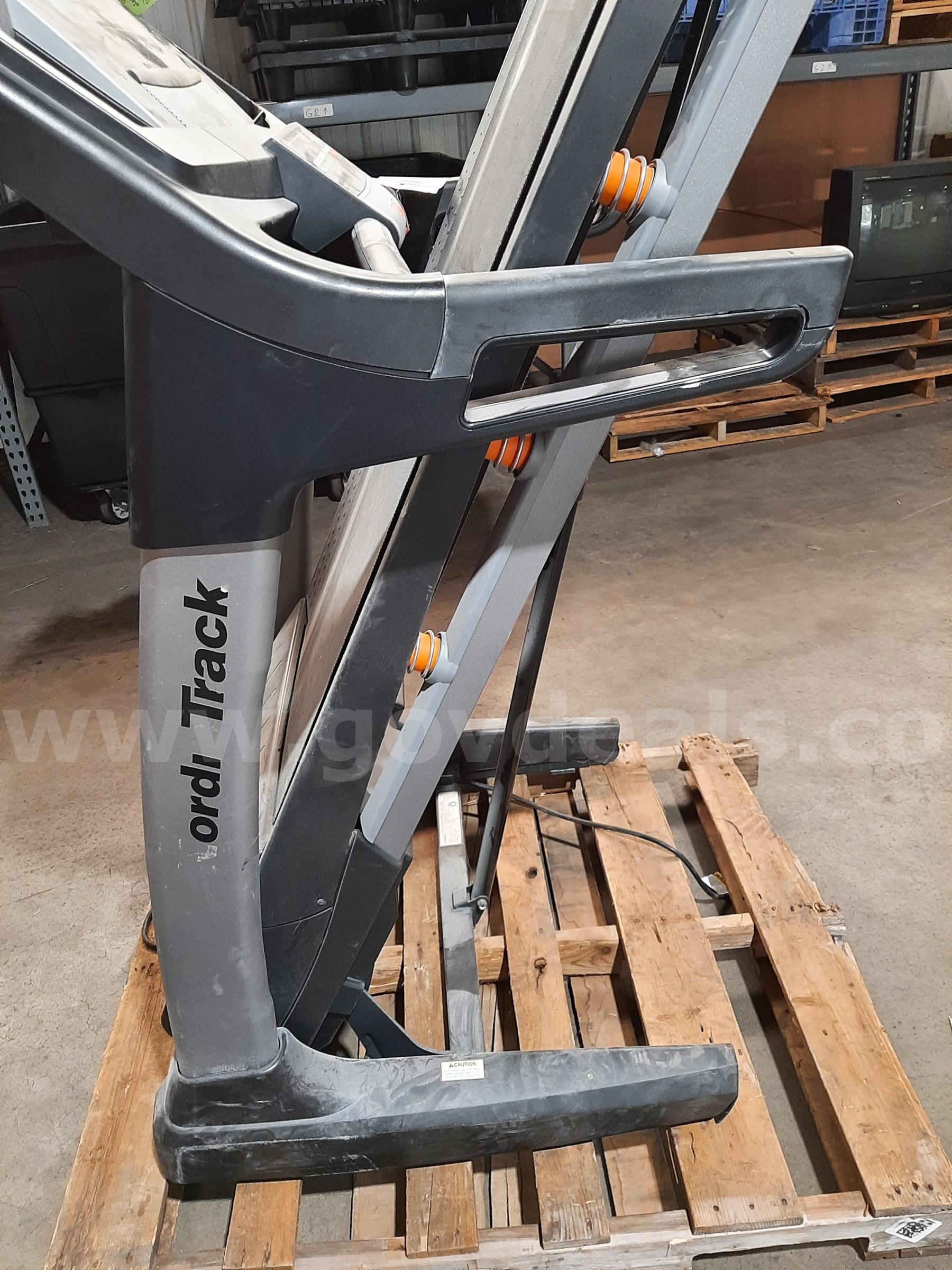 TREADMILL NORDICTRACK  Government Surplus Auction - Photo #3