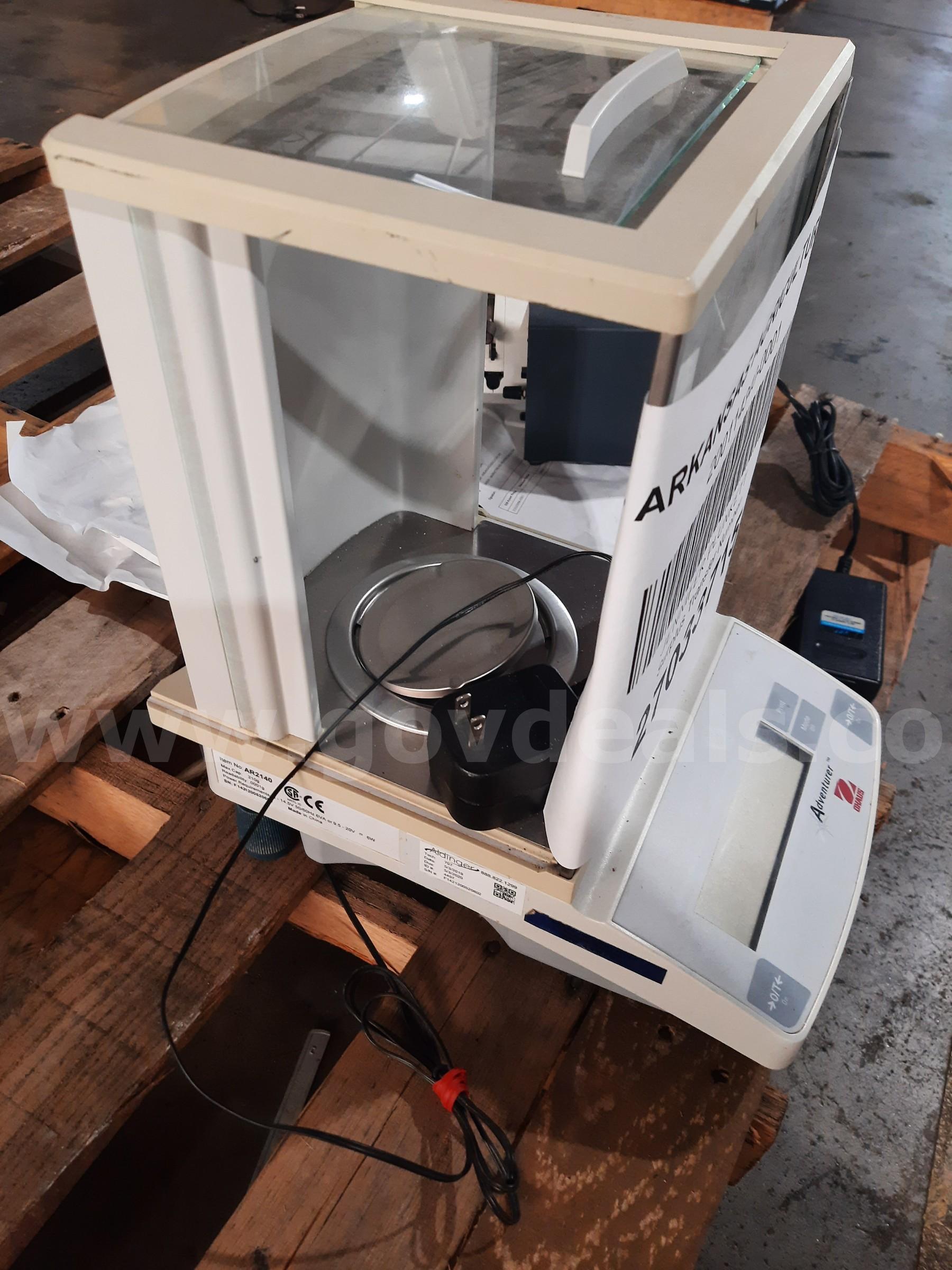 ANALYTICAL BALANCE   Government Surplus Auction - Photo #4