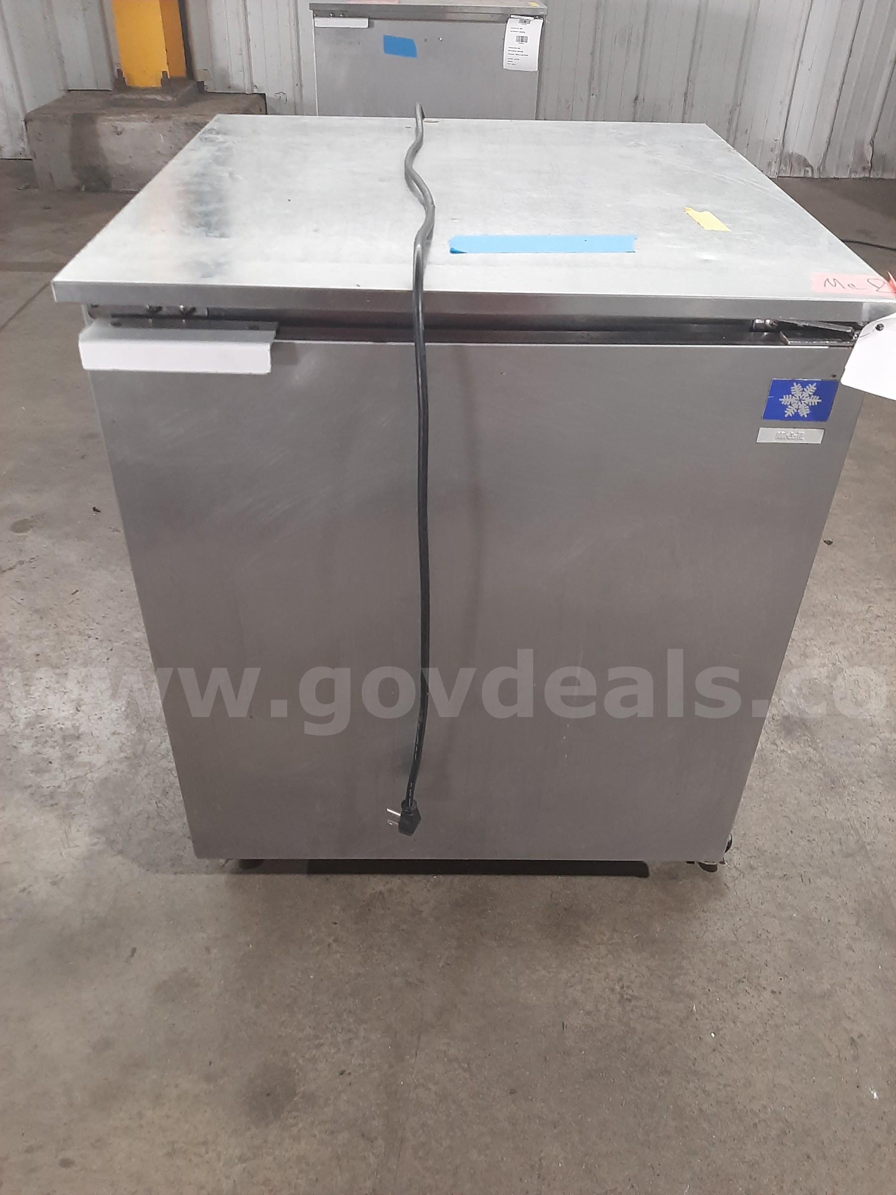 MCCALL COMMERCIAL REFRIGERATOR MCCALL R-6E Government Surplus Auction - Primary Photo