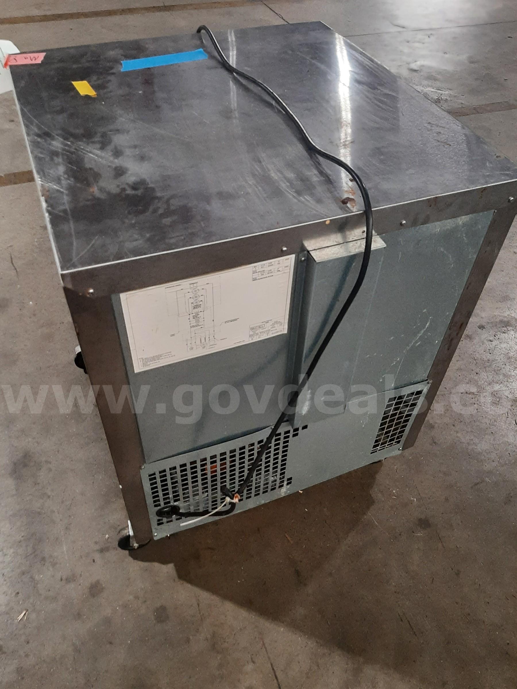 MCCALL COMMERCIAL REFRIGERATOR MCCALL R-6E Government Surplus Auction - Photo #2