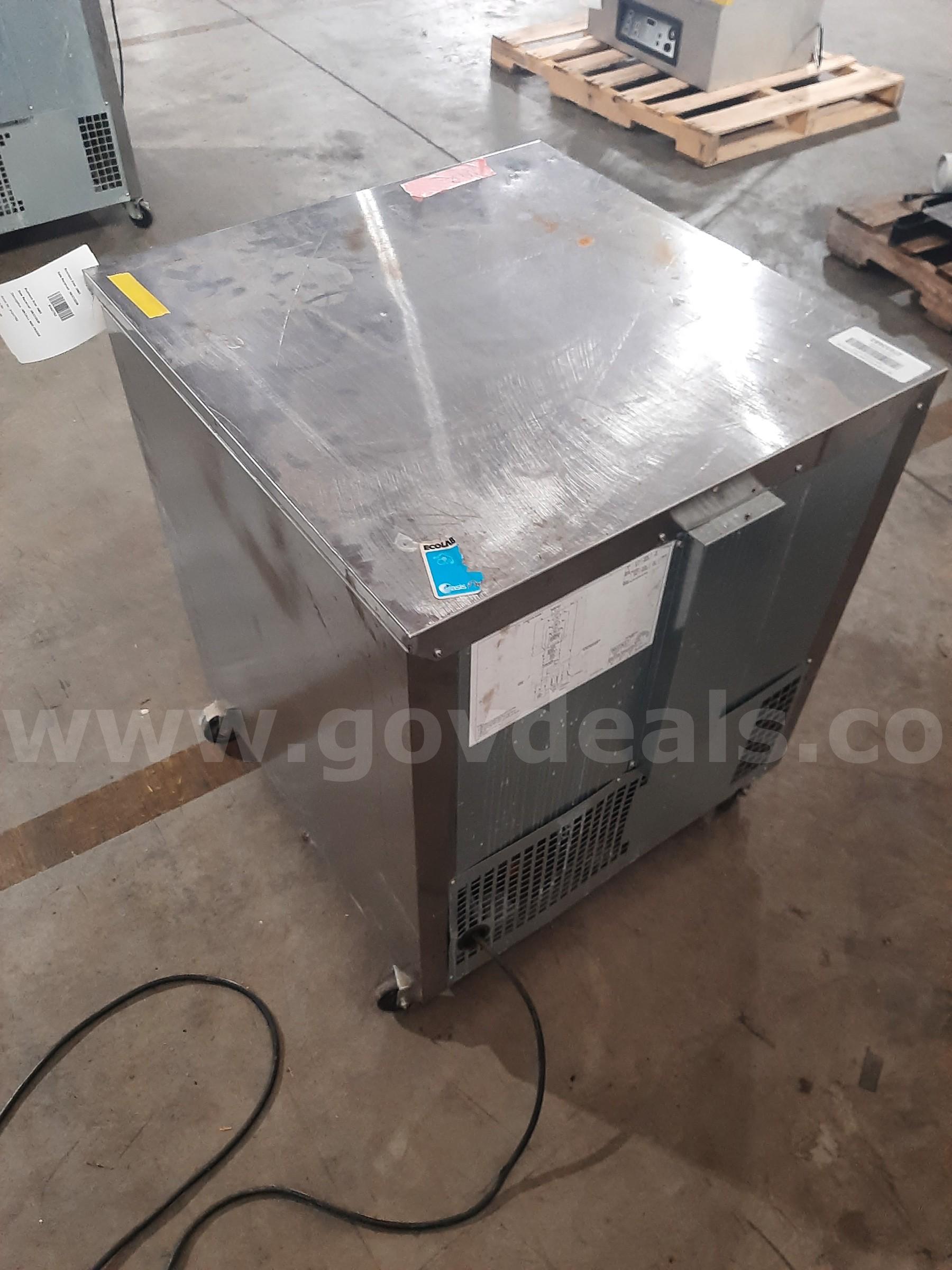 MCCALL COMMERCIAL REFRIGERATOR MCCALL R-6E Government Surplus Auction - Photo #2