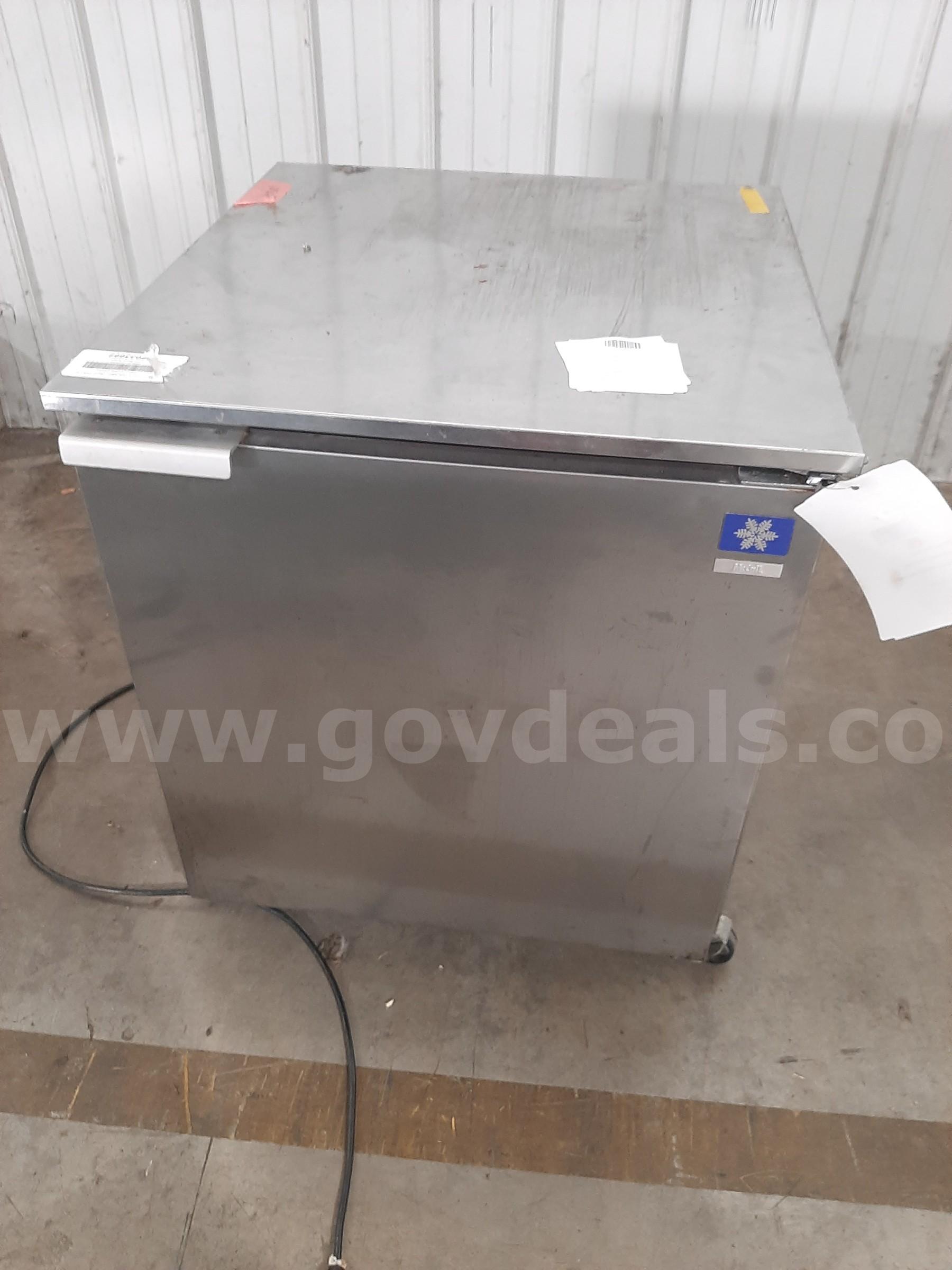 MCCALL COMMERCIAL REFRIGERATOR