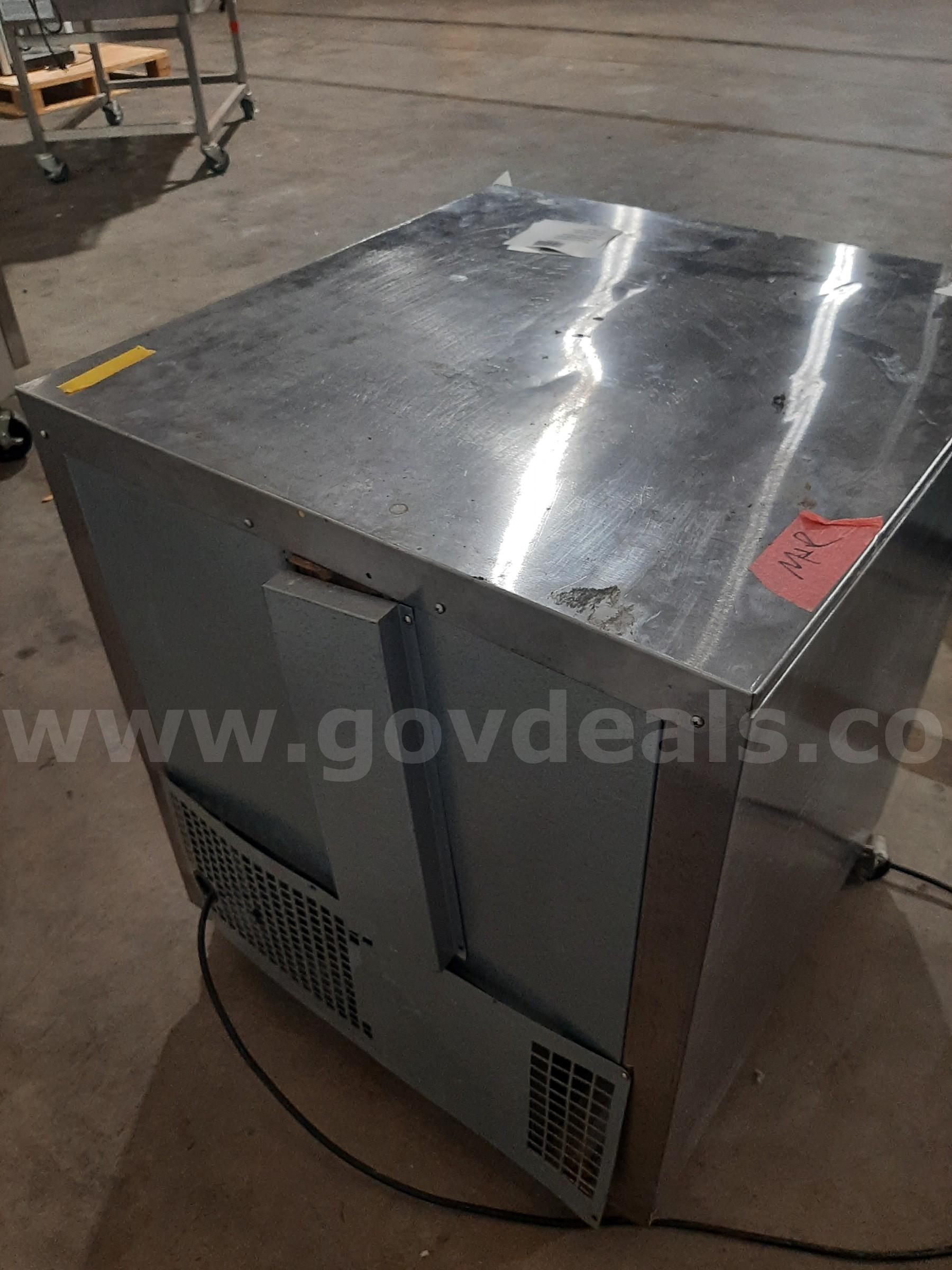 MCCALL COMMERCIAL REFRIGERATOR MCCALL F-6E Government Surplus Auction - Photo #2