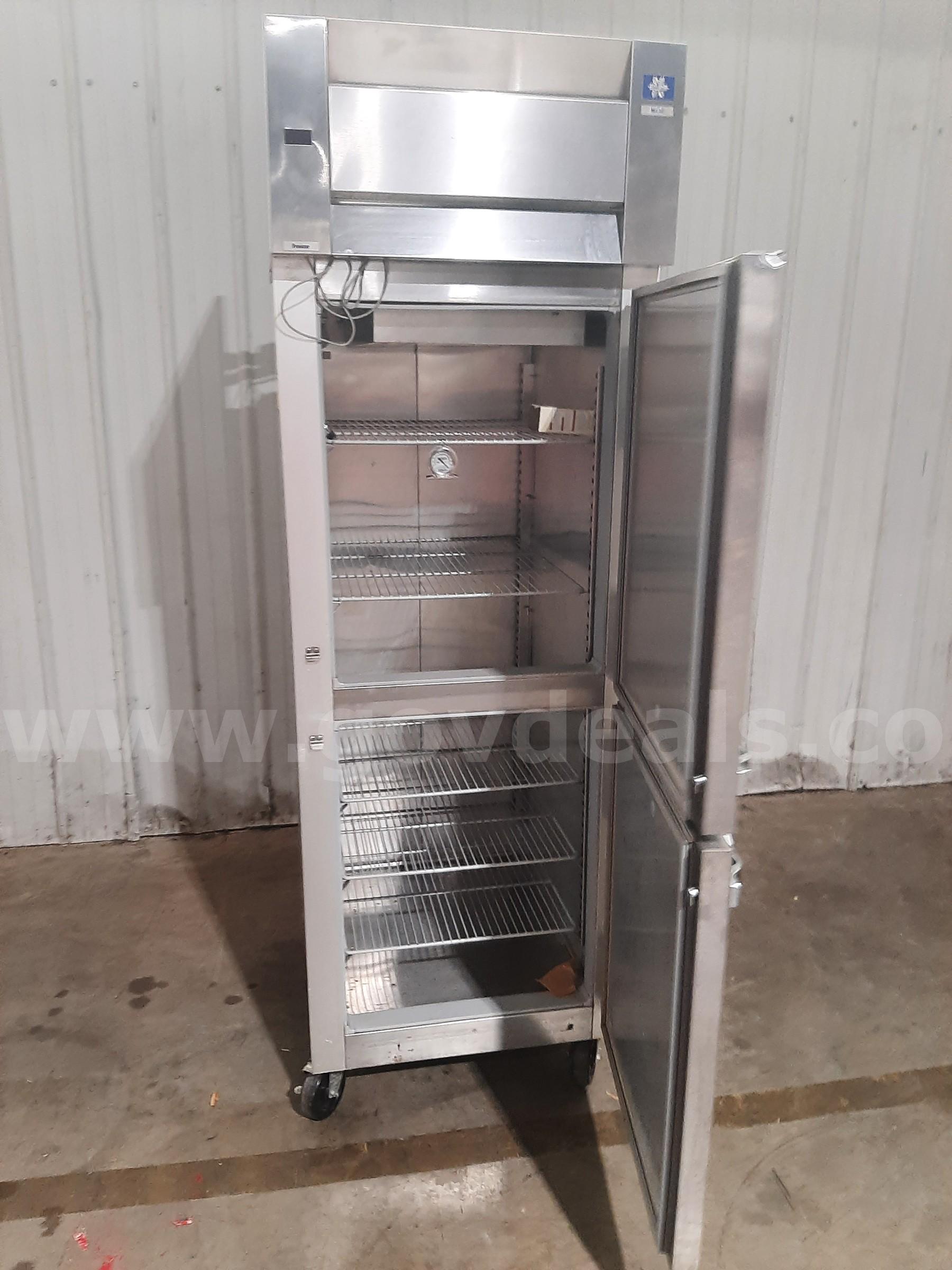 MCCALL COMMERCIAL FREEZER MCCALL 4-4020F01C Government Surplus Auction - Photo #2