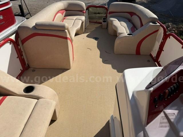 ALOHA 26FT.PONTOON BOAT (W/UPPER DECK)   Government Surplus Auction - Photo #3