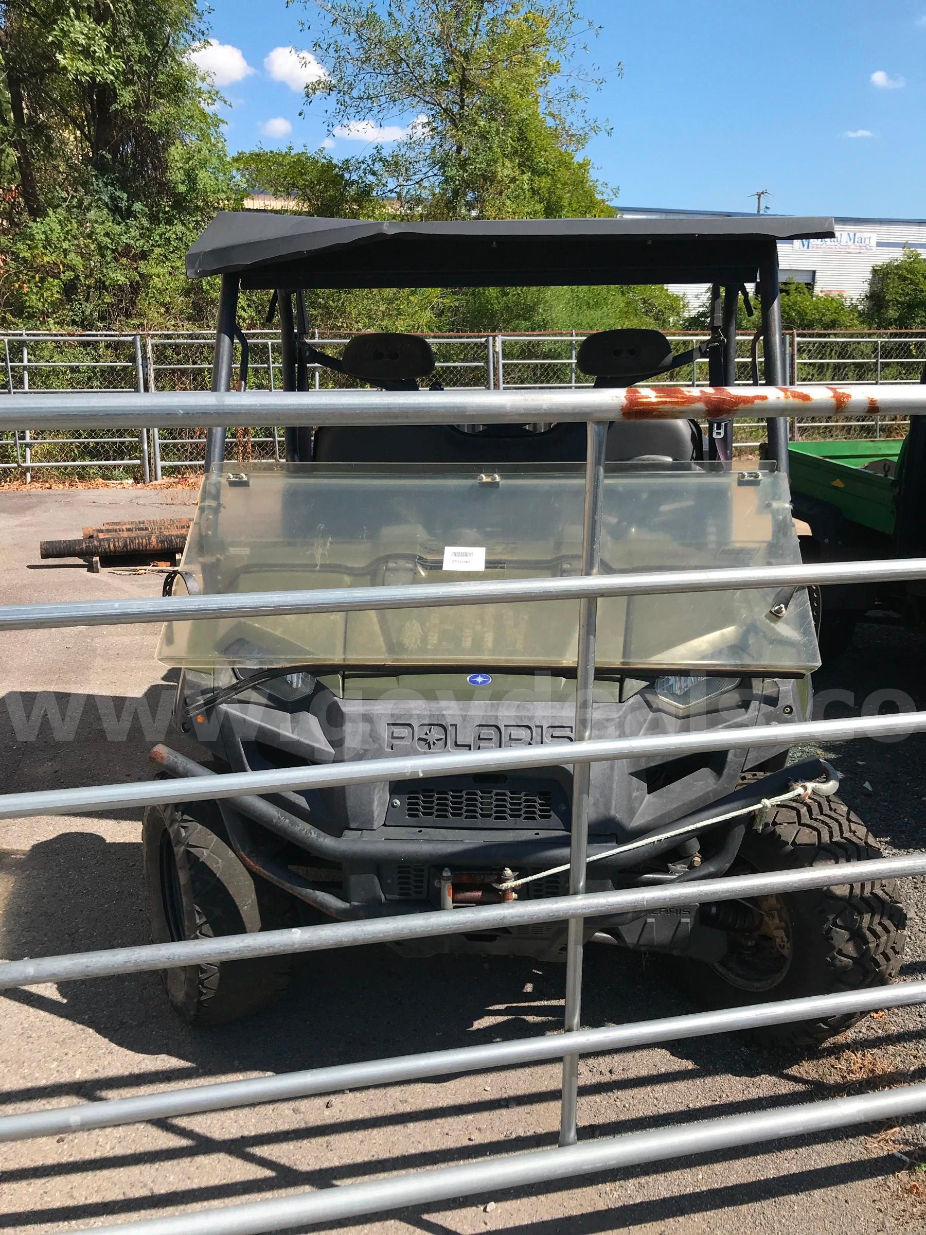 POLARIS RANGER 6X6.