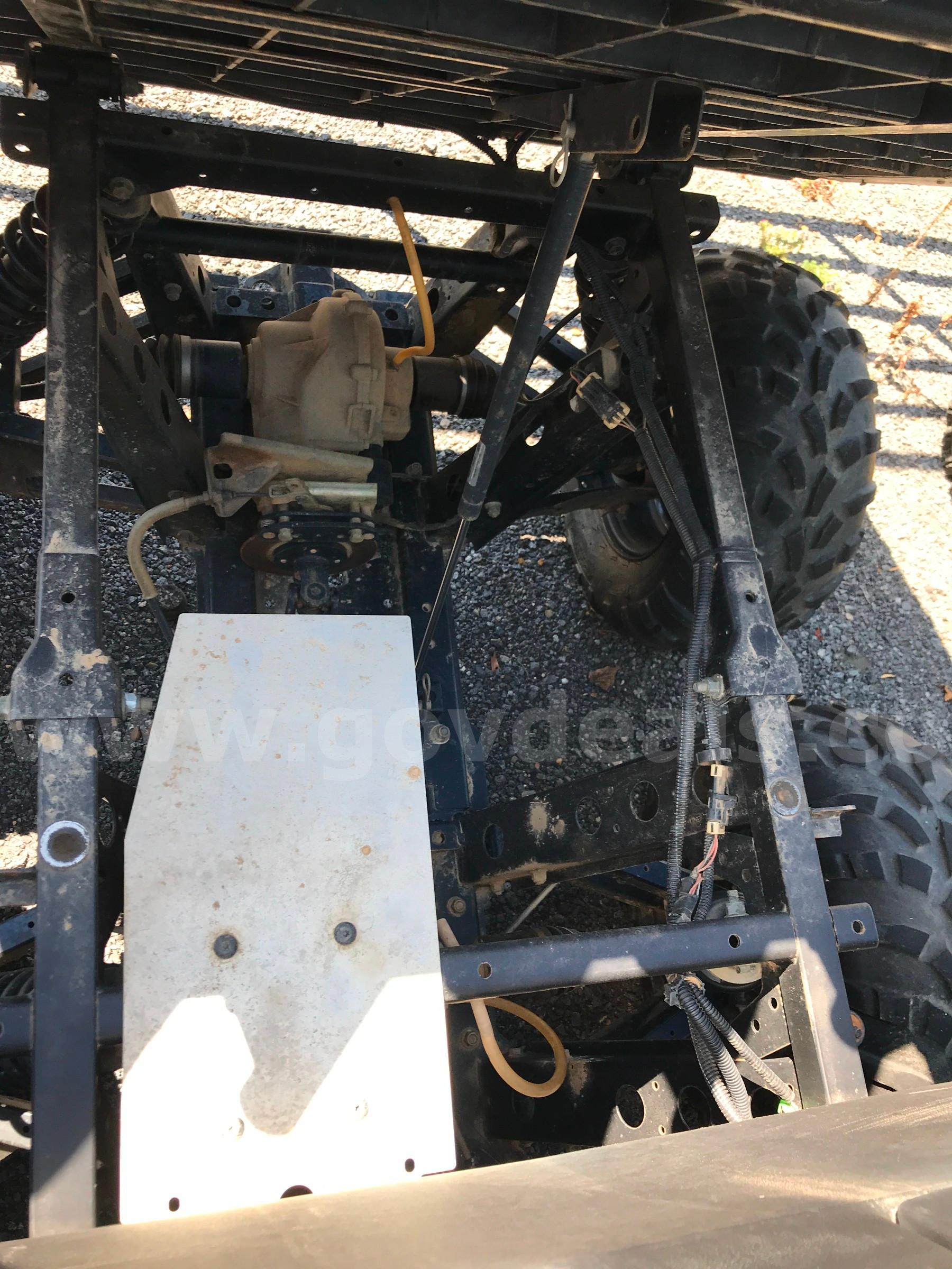 POLARIS RA800 6X6 WITH STEEL TOP AND WINCH. POLARIS RA800 Government Surplus Auction - Photo #5