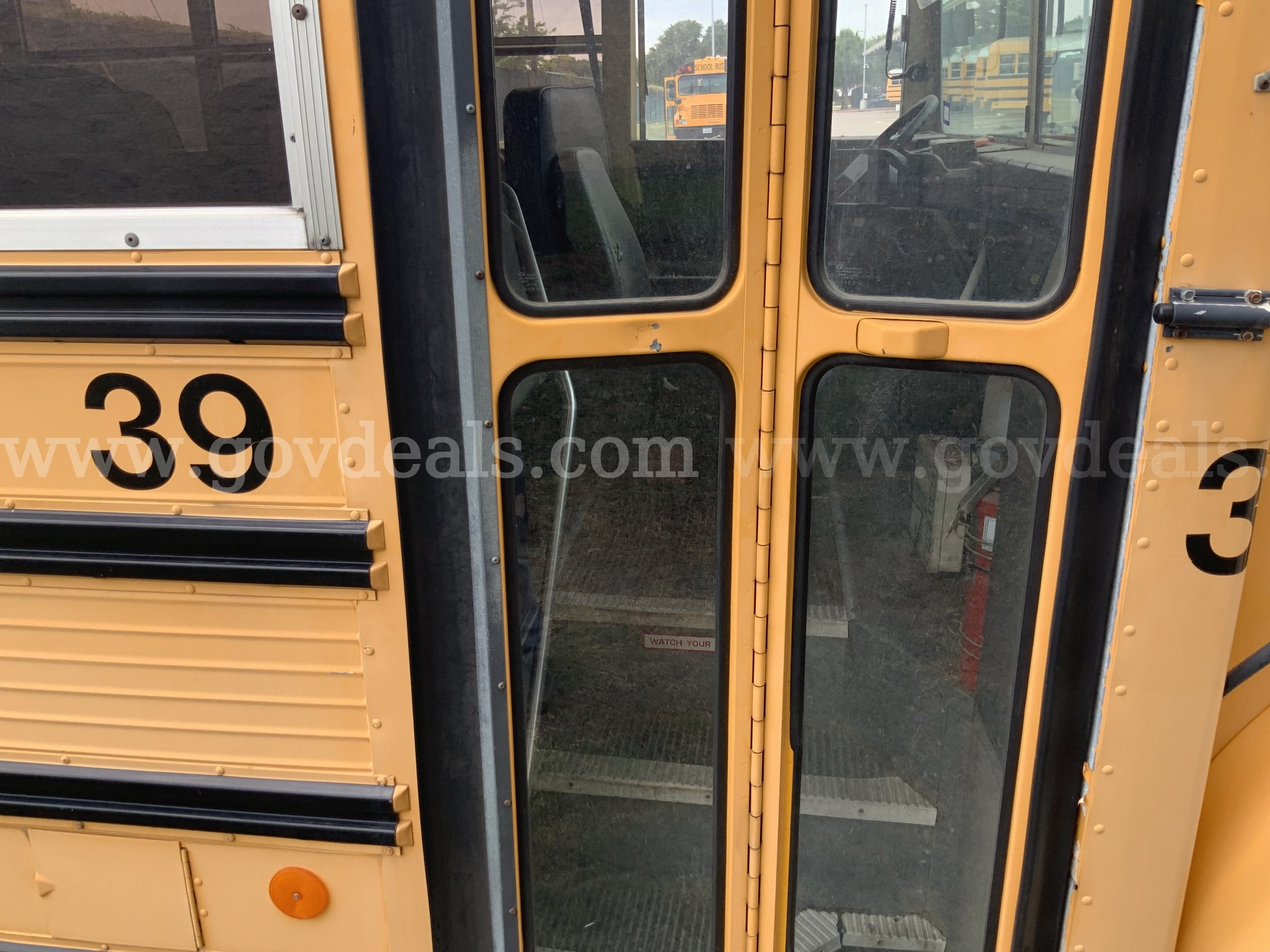 1995 International 3800 International 3800 Government Surplus Auction - Photo #5