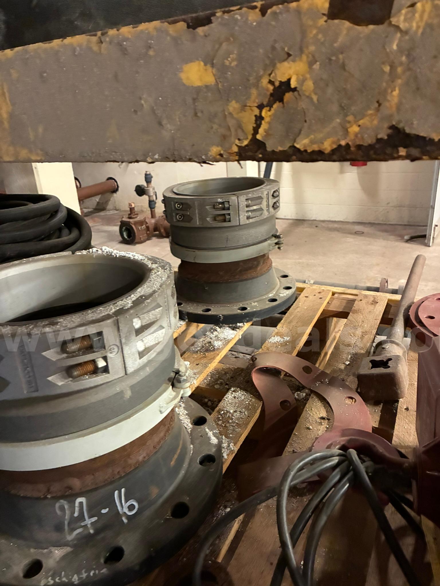 Dragline Hose and Fittings   Government Surplus Auction - Photo #2
