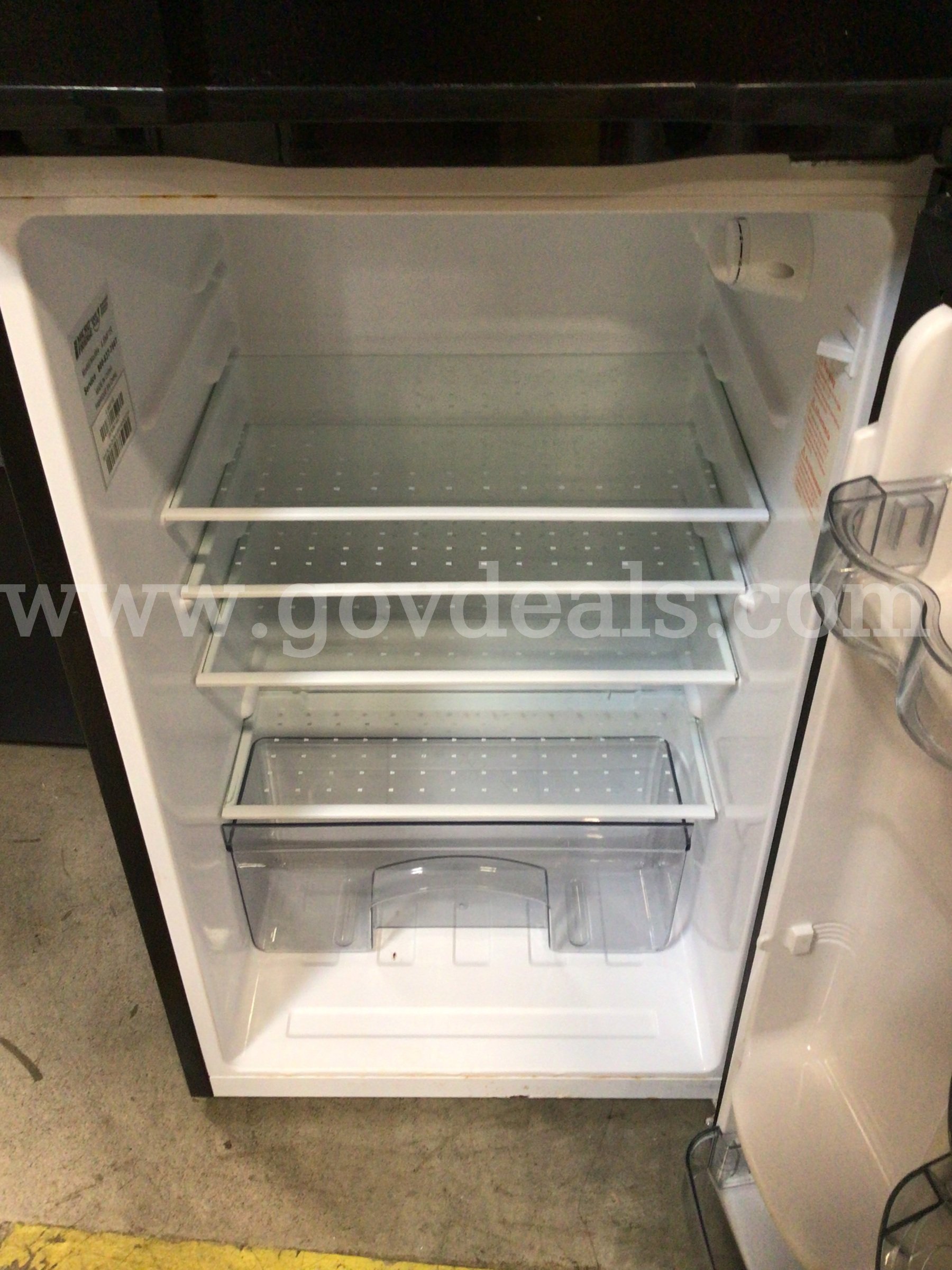 MicroFridge® Refrigerator/Microwave Combo Unit – Buyer Choice   Government Surplus Auction - Photo #5