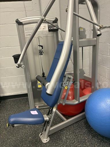 Lot 17 Cybex Commercial Selectorized Chest Press Machine