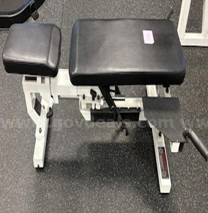 Lot 18 York Barbell Commercial Adjustable Incline/Flat Bench