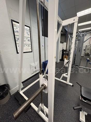 Lot 19 Pro-Elite Strength Systems Commercial Smith Machine   Government Surplus Auction - Photo #2