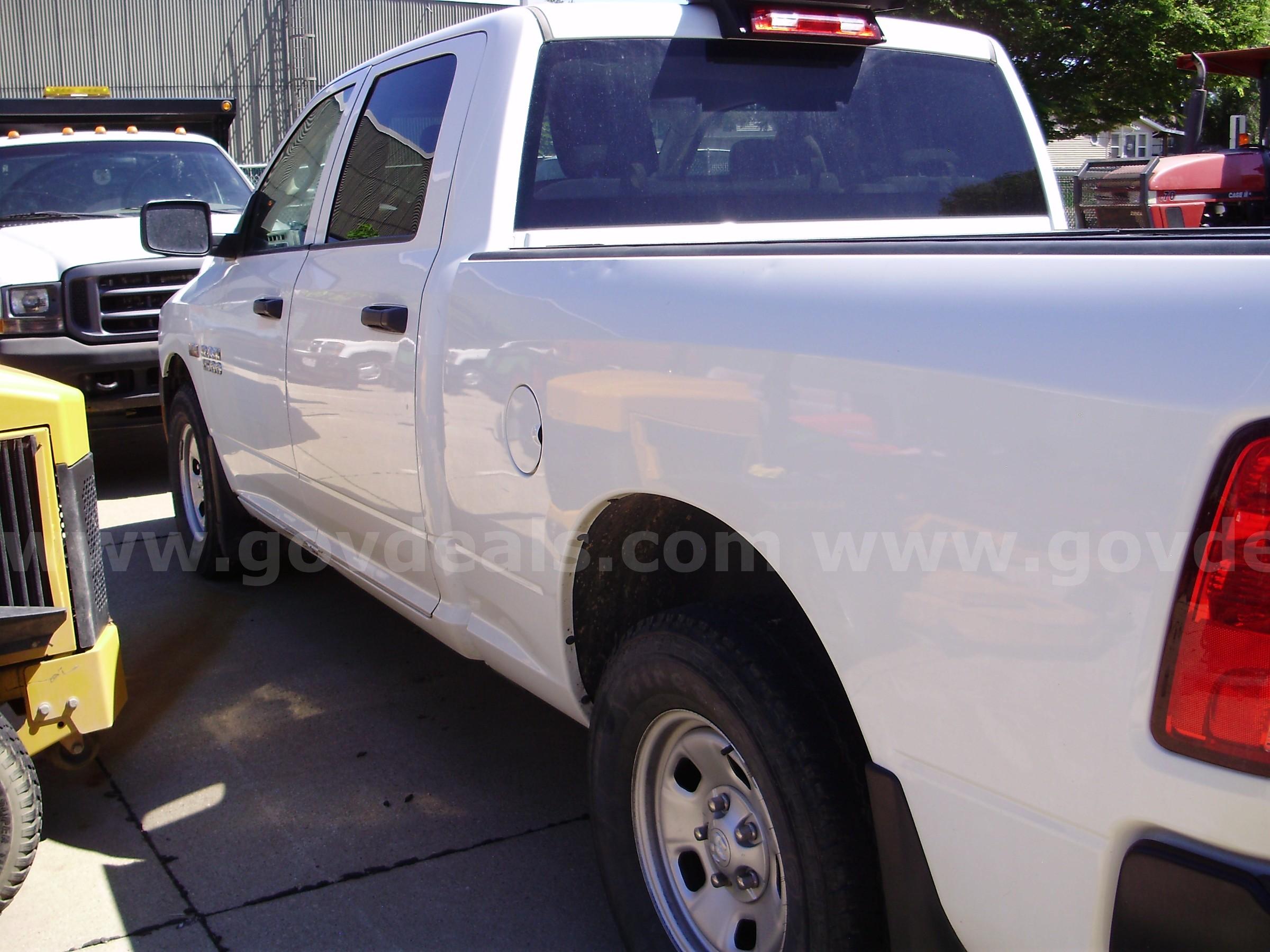 2018 RAM 1500 Crew Cab RAM RAM 1500 Government Surplus Auction - Photo #5