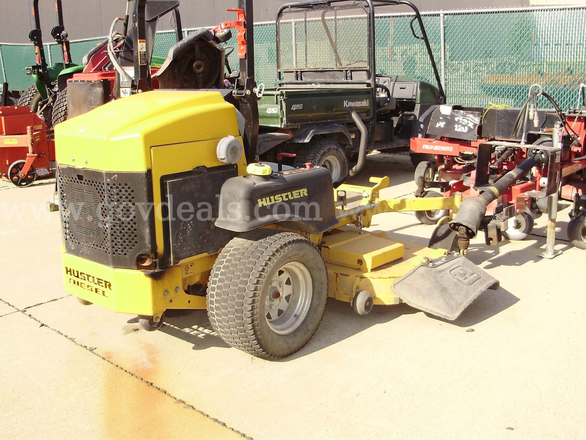 2009 Hustler Diesel Z 25HP/72" Mower Hustler 25/72 Diesel Government Surplus Auction - Photo #3
