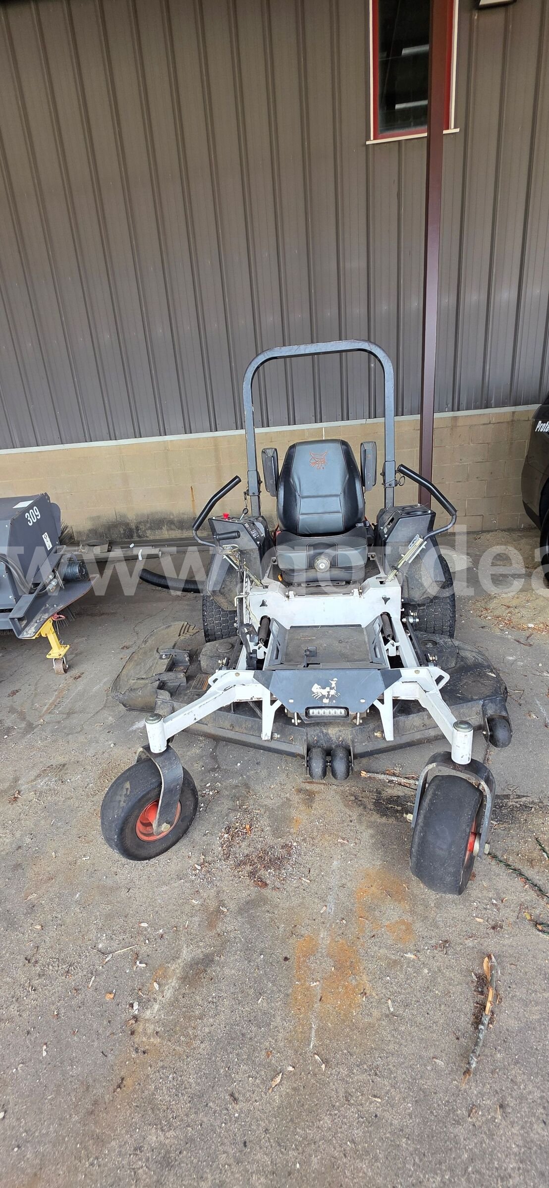 2021 Bobcat ZT7000 Zero Turn Mower Bobcat ZT7000 Government Surplus Auction - Photo #2