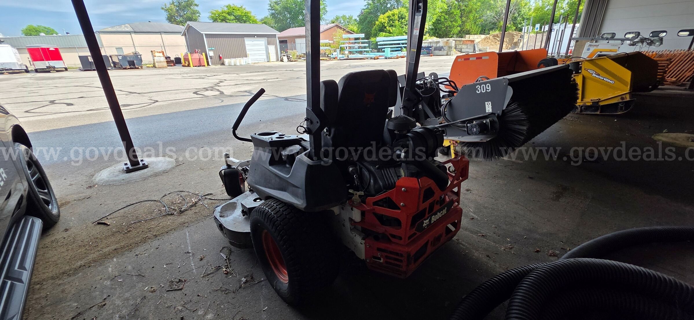 2021 Bobcat ZT7000 Zero Turn Mower Bobcat ZT7000 Government Surplus Auction - Photo #3
