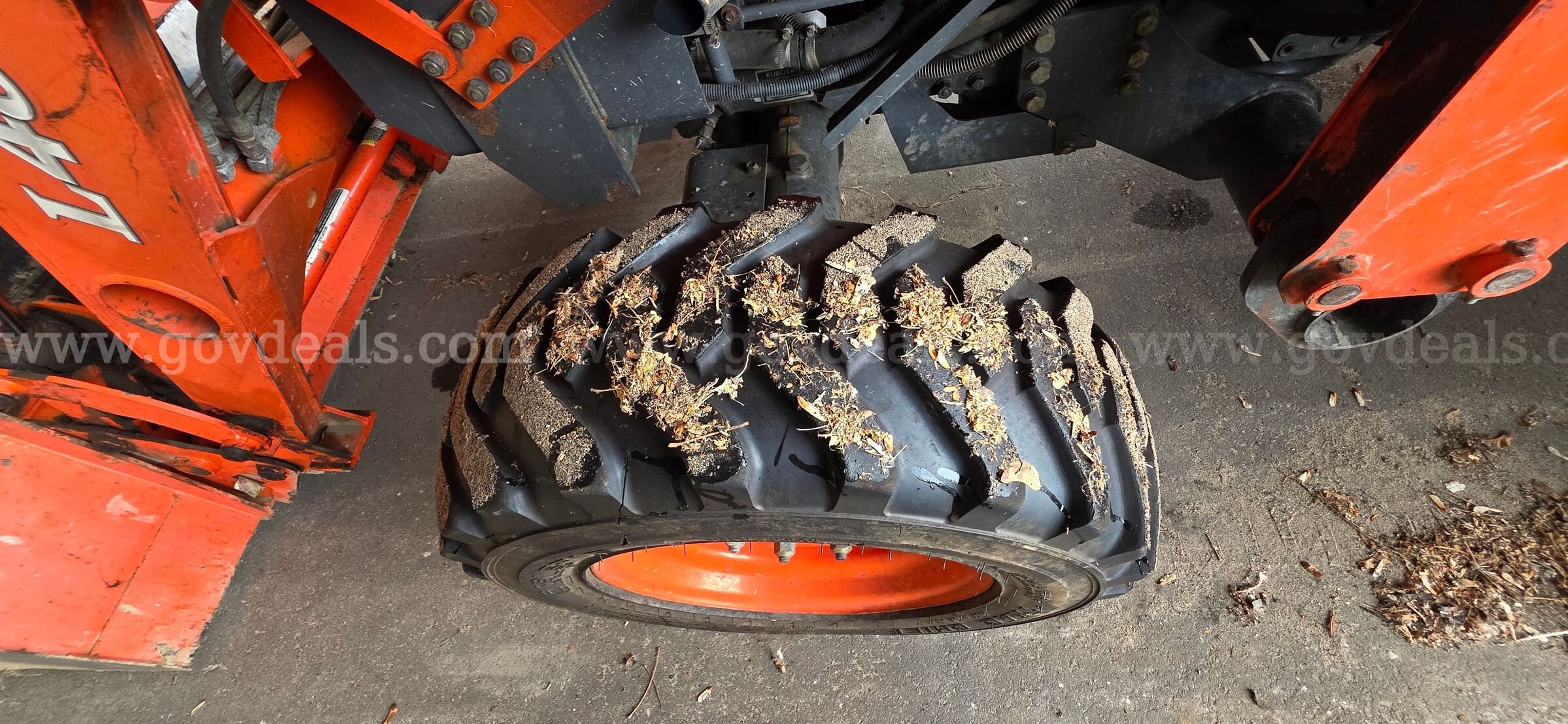 Kubota L48 Loader with Kodiak Mower Kubota L48 Government Surplus Auction - Photo #6