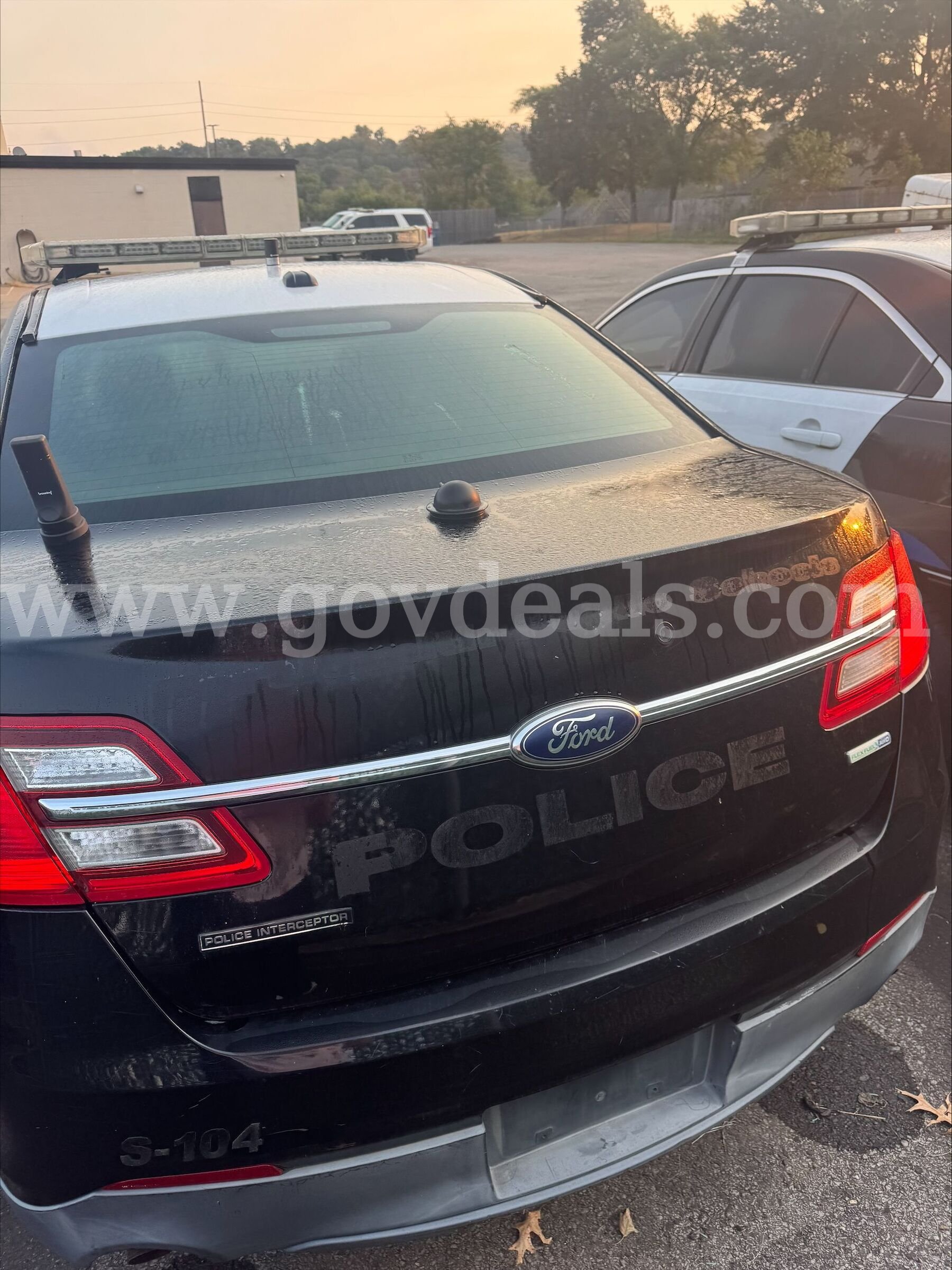 2014 Ford Police Interceptor Ford Taurus Government Surplus Auction - Photo #2