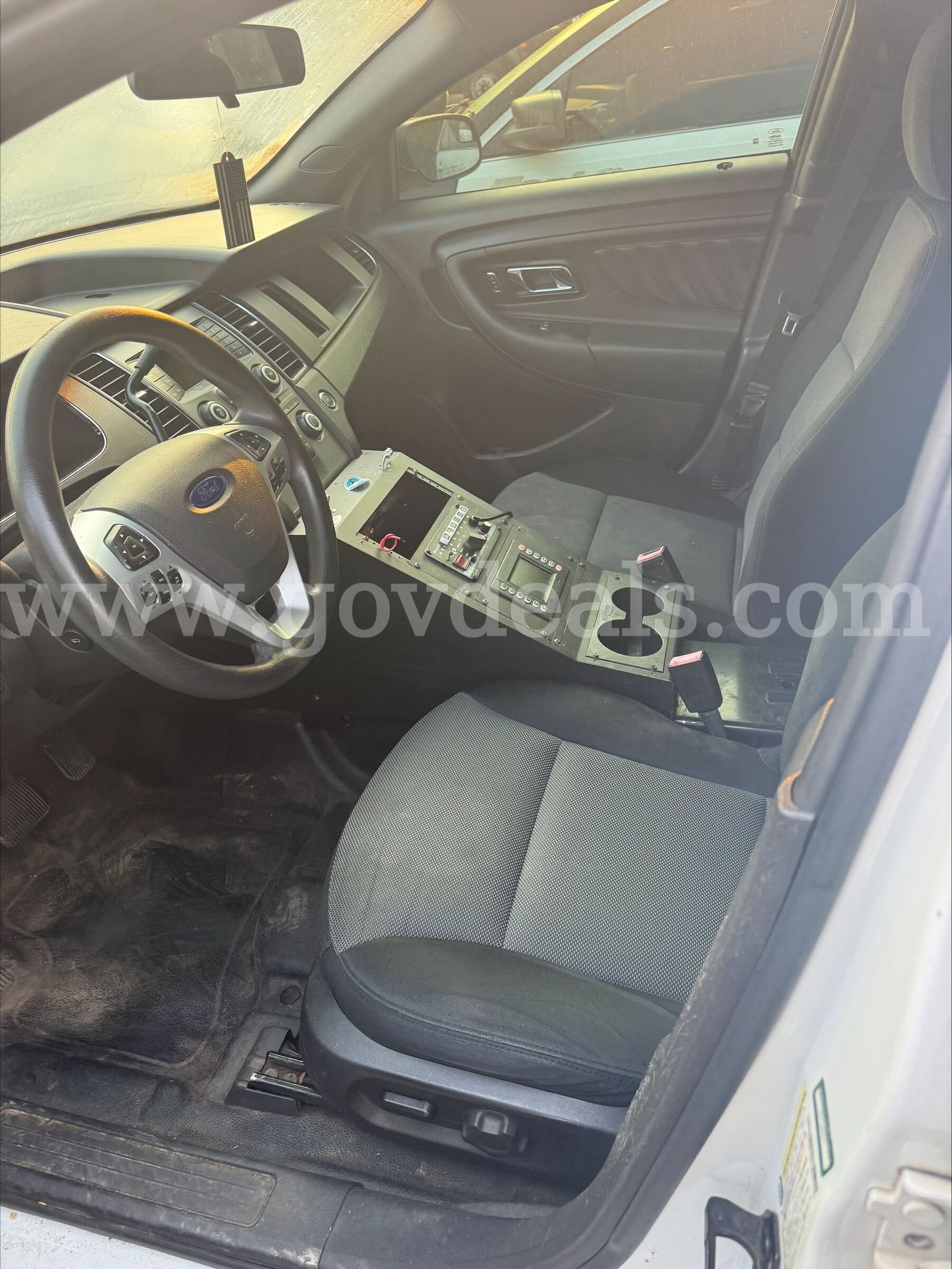2014 Ford Police Interceptor Ford Taurus Government Surplus Auction - Photo #5