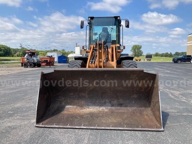 2016 CASE 621F XR Front End Wheel Loader CASE 621F Government Surplus Auction - Photo #2