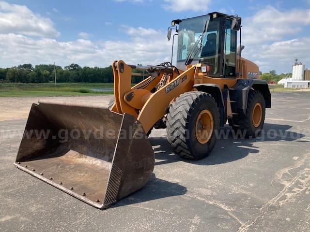 2016 CASE 621F XR Front End Wheel Loader CASE 621F Government Surplus Auction - Photo #3