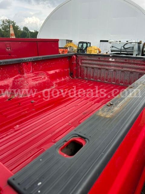 (P-18) 2009 Ford F-250 SD Ford F-250 Government Surplus Auction - Photo #6