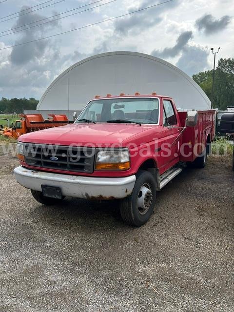(P-20) 1997 Ford F-450 SD
