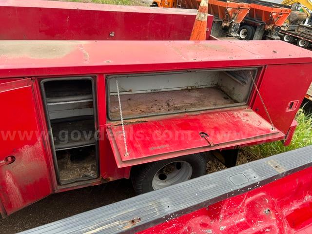 (P-20) 1997 Ford F-450 SD Ford F-450 Government Surplus Auction - Photo #4