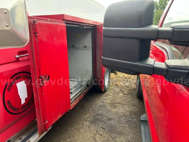 (P-20) 1997 Ford F-450 SD Ford F-450 Government Surplus Auction - Photo #5