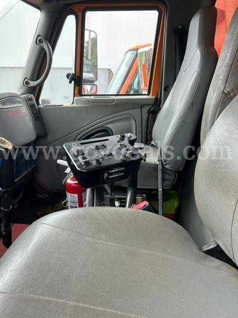 (D2-39) 2003 International 7500 International 7500 Government Surplus Auction - Photo #3