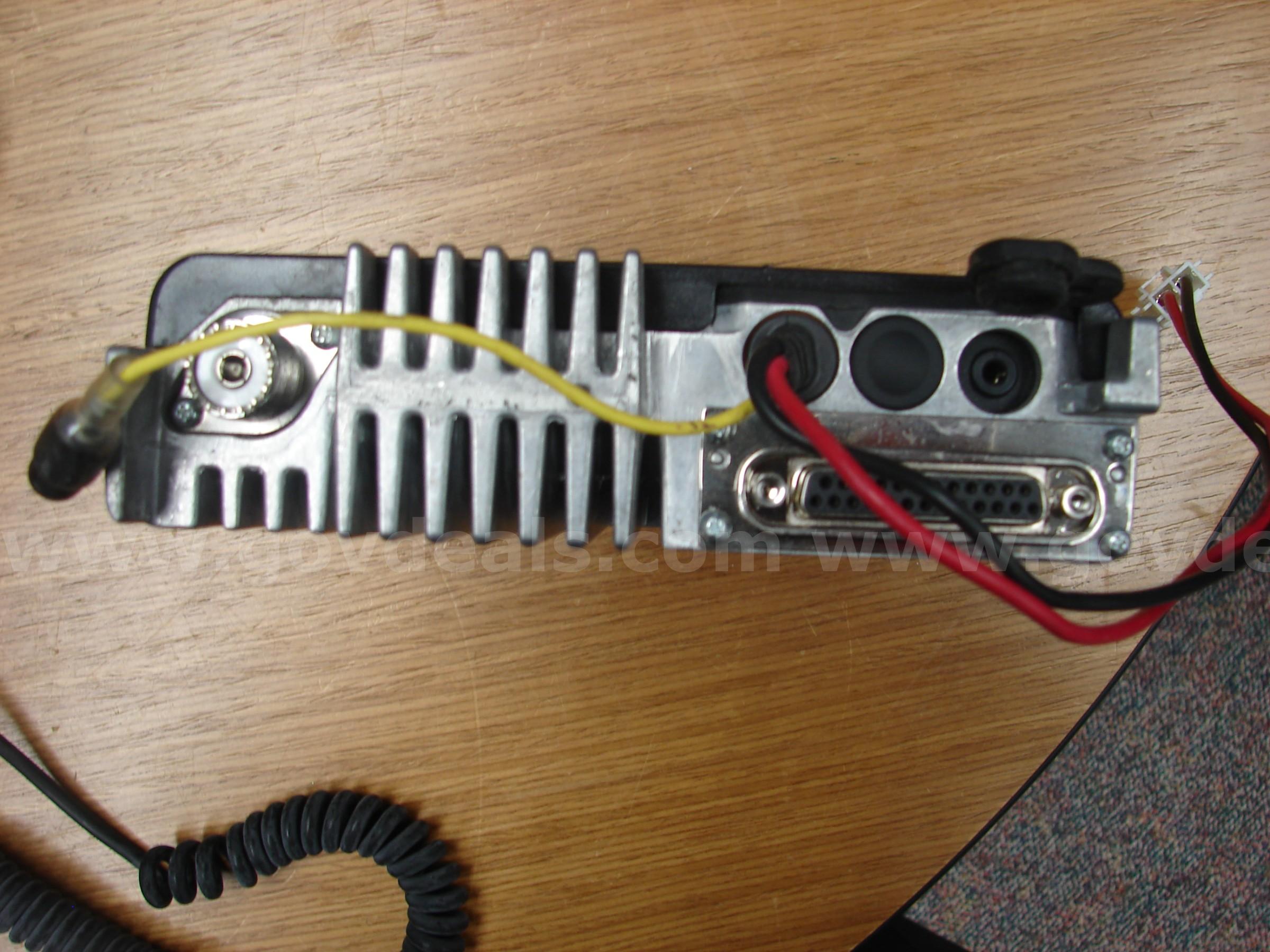 Kenwood NX-700 H-K UHF Radio with KMC-35 Mic. Kenwood 700 Government Surplus Auction - Photo #4