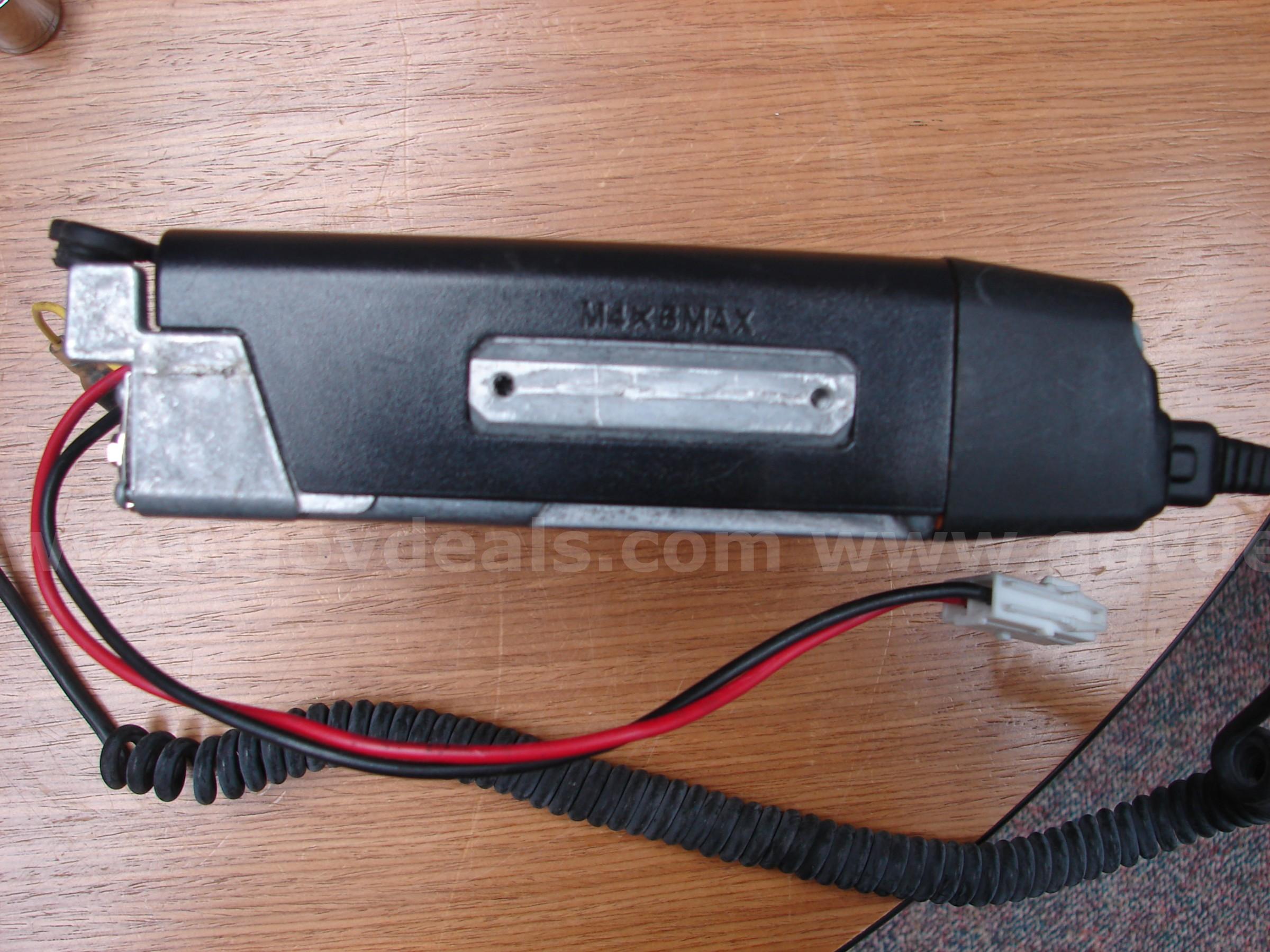 Kenwood NX-700 H-K UHF Radio with KMC-35 Mic. Kenwood 700 Government Surplus Auction - Photo #6