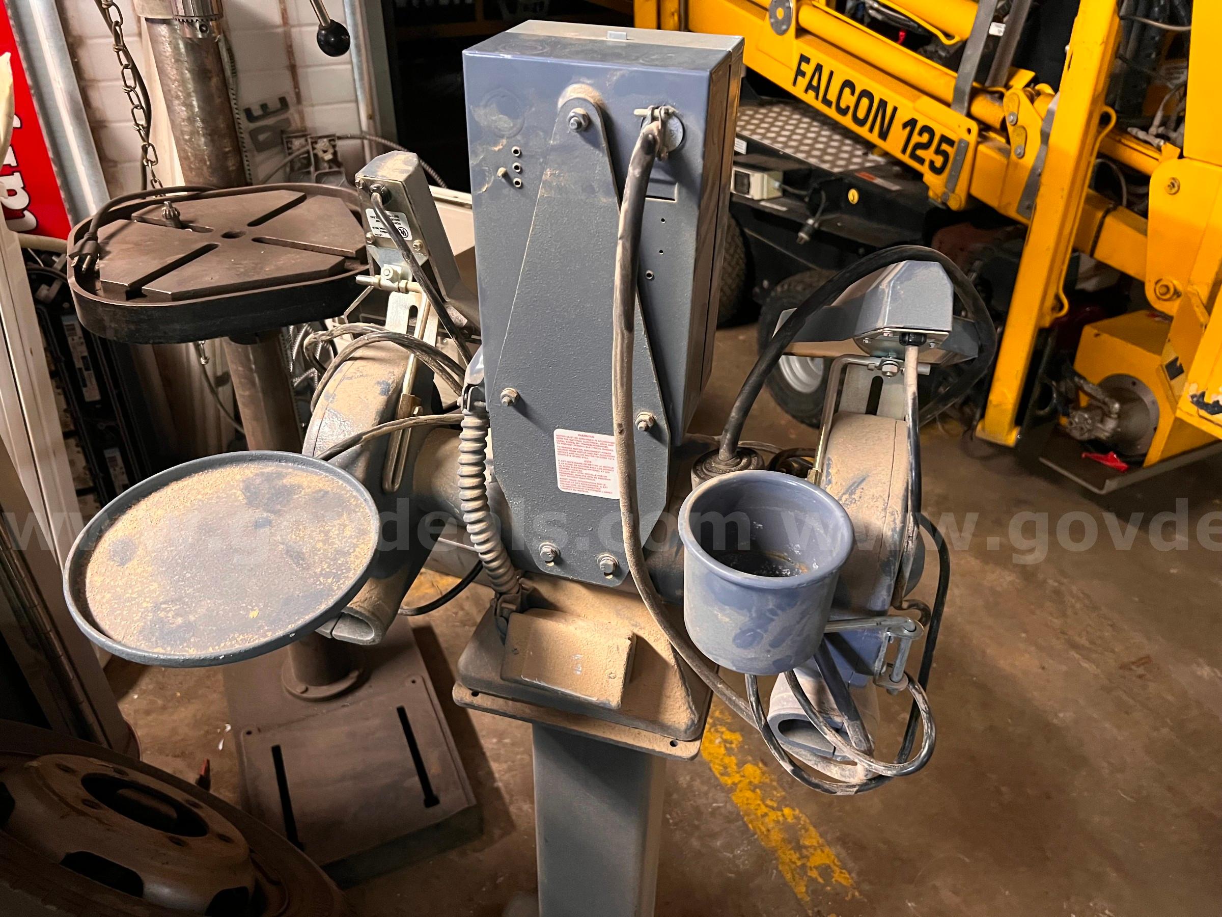 Baldor grinder with stand   Government Surplus Auction - Photo #3