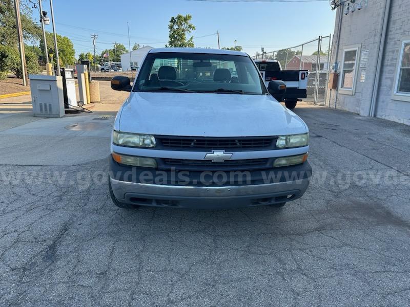 2002 Chevrolet Silverado 1500 LS Long Bed 4WD Chevrolet Silverado Government Surplus Auction - Photo #6
