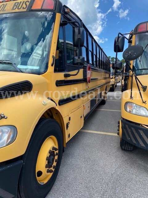 2011 Freightliner B2 Bus