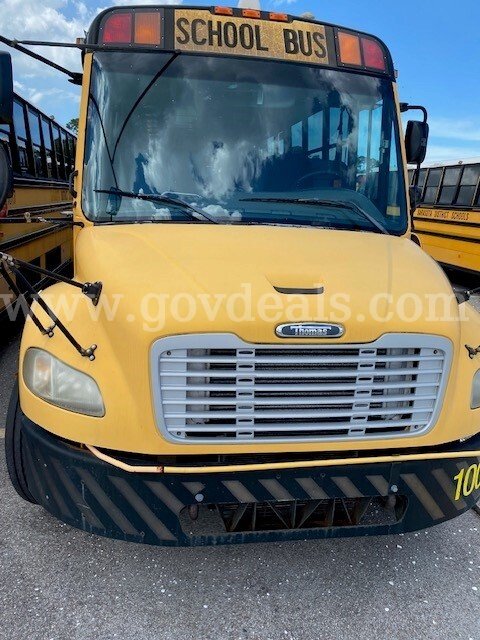 2011 Freightliner B2 Bus Chassis Freightliner B2 Bus Chassis Government Surplus Auction - Photo #2