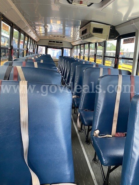 2011 Freightliner B2 Bus Chassis Freightliner B2 Bus Chassis Government Surplus Auction - Photo #5
