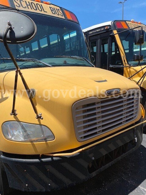 2011 Freightliner B2 Bus Freightliner B2 Bus Chassis Government Surplus Auction - Photo #2