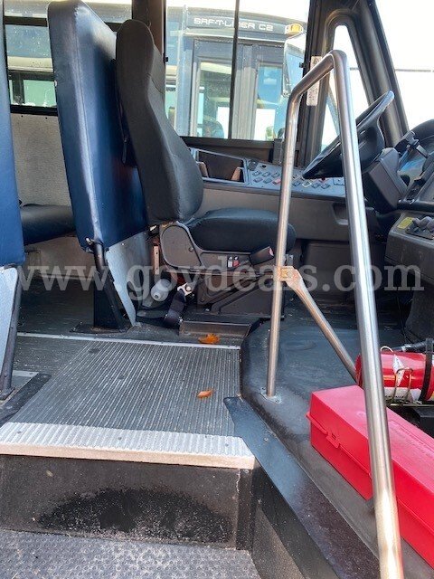 2011 Freightliner B2 Bus Chassis Freightliner B2 Bus Chassis Government Surplus Auction - Photo #3