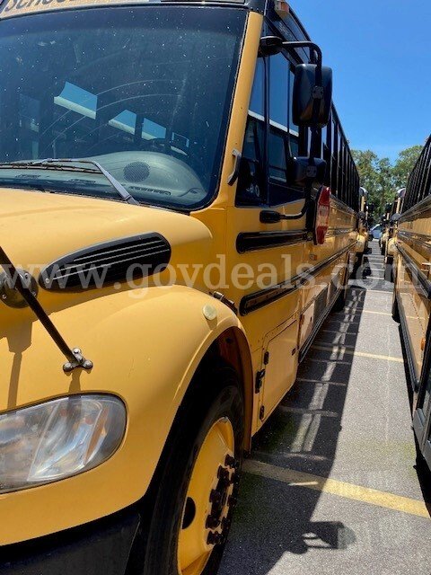 2011 Freightliner B2 Bus Chassis Freightliner B2 Bus Chassis Government Surplus Auction - Photo #5