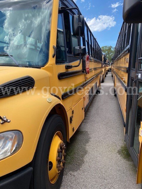2011 Freightliner B2 Bus Freightliner B2 Bus Chassis Government Surplus Auction - Photo #3