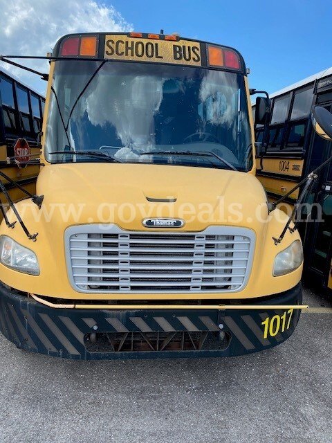 2011 Freightliner B2 Bus Chassis Freightliner B2 Bus Chassis Government Surplus Auction - Photo #5