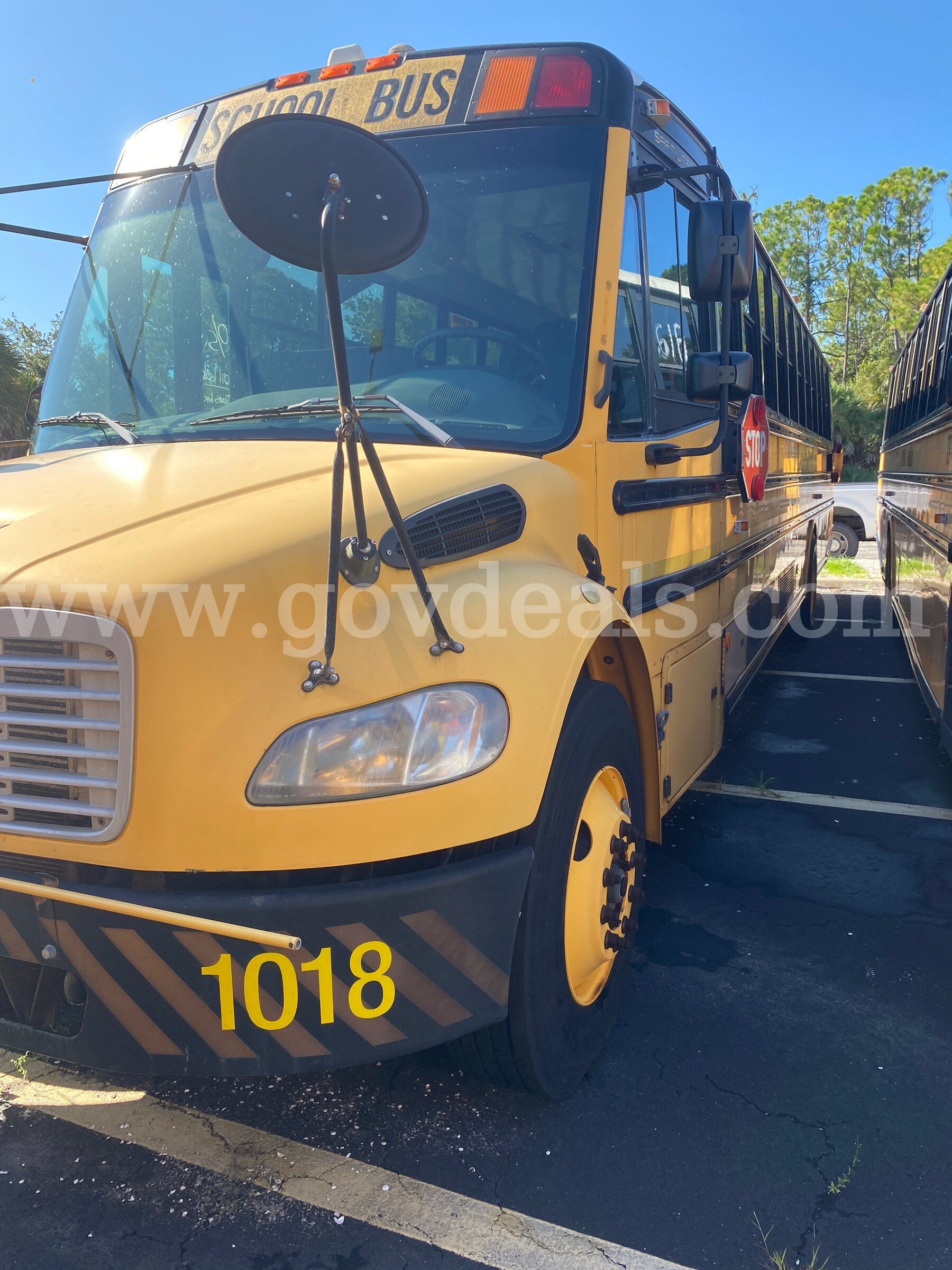 2011 Freightliner B2 Bus Freightliner B2 Bus Chassis Government Surplus Auction - Photo #4