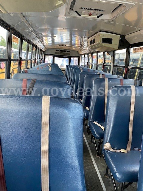 2011 Freightliner B2 Bus Freightliner B2 Bus Chassis Government Surplus Auction - Photo #5