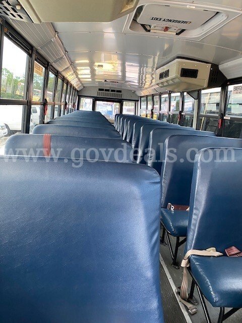 2011 Freightliner B2 Bus Chassis Freightliner B2 Bus Chassis Government Surplus Auction - Photo #5
