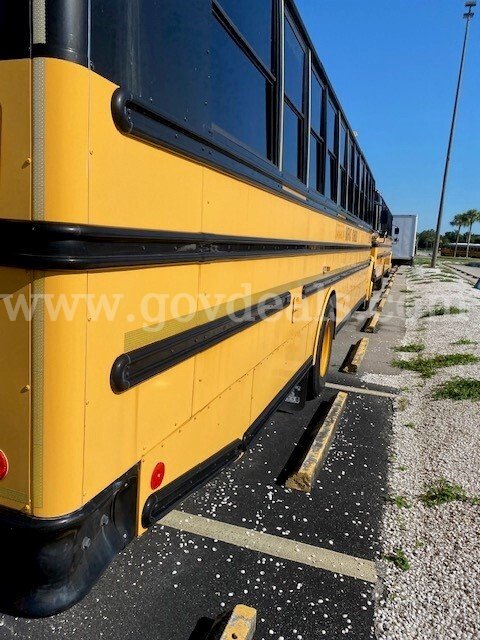 2011 Freightliner B2 Bus Chassis Freightliner B2 Bus Chassis Government Surplus Auction - Photo #2