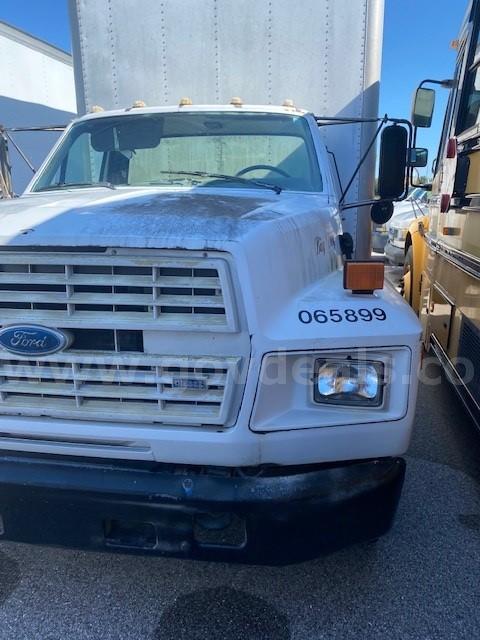1990 Ford F700 LPO Ford F700 Government Surplus Auction - Primary Photo