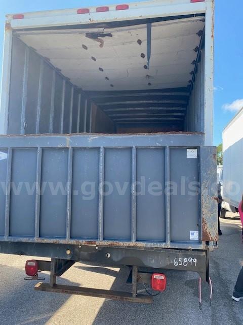 1990 Ford F700 LPO Ford F700 Government Surplus Auction - Photo #4